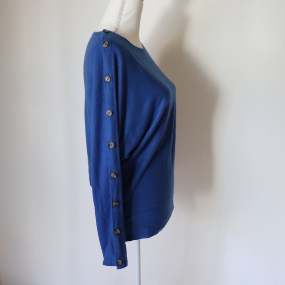 Hye Park and Lune Blue Sweater Top - Picture 3 of 4